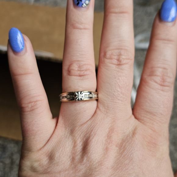 10k diamond ring size 7. Resizeable by a jeweler. Stamped 10k. Genuine diamonds. - Picture 5 of 12